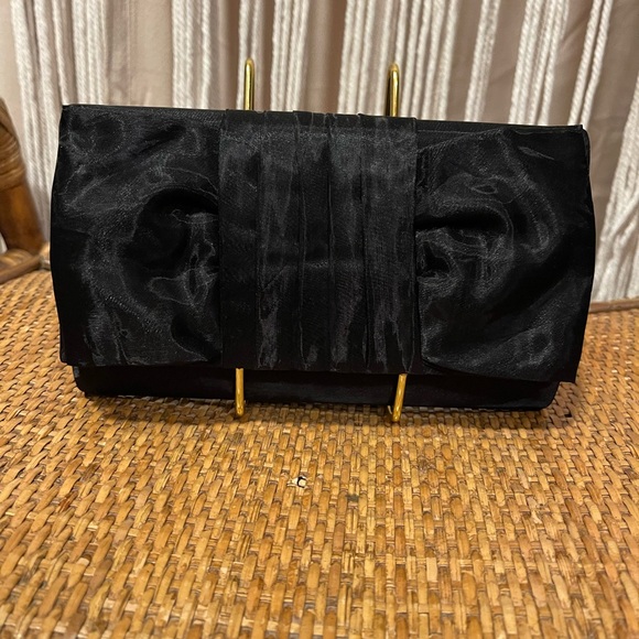 Jessica Mcclintock For Gunne Sax Handbags - black satin evening clutch w/ pleated bow design & thin braided shoulder strap